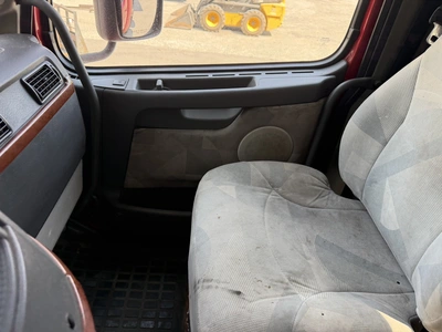 Used 2007 VOLVO VNM Conventional trucks Indiana US | Miedema Asset Management Group #1414504