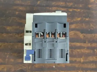 Used TELEMECANIQUE GV2ME07 Switchgears British Columbia CA | Lenmark #242053