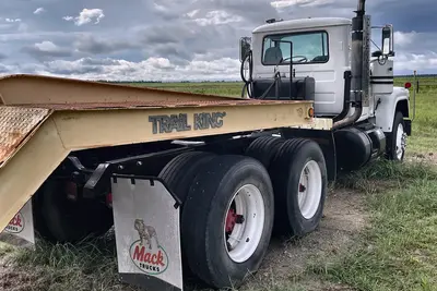 Used 1989 MACK R688ST Conventional trucks Louisiana US | Proxy Equipment #1385065