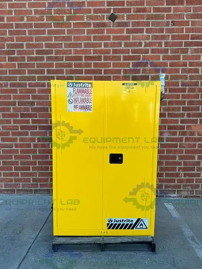 Used JUSTRITE 45 GALLON FLAMMABLE LIQUID STORAGE CABINET W/ SOFT CLOSE DOORS, KEY Biological Safety Cabinets | Equipment Lab #486453