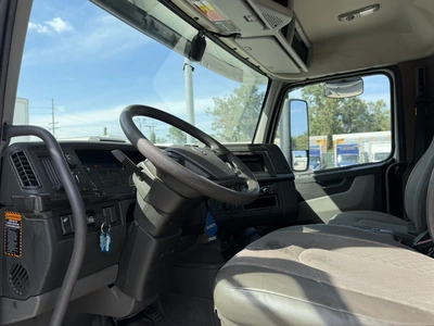Used 2020 VOLVO VNL Conventional trucks Indiana US | Miedema Asset Management Group #1414612