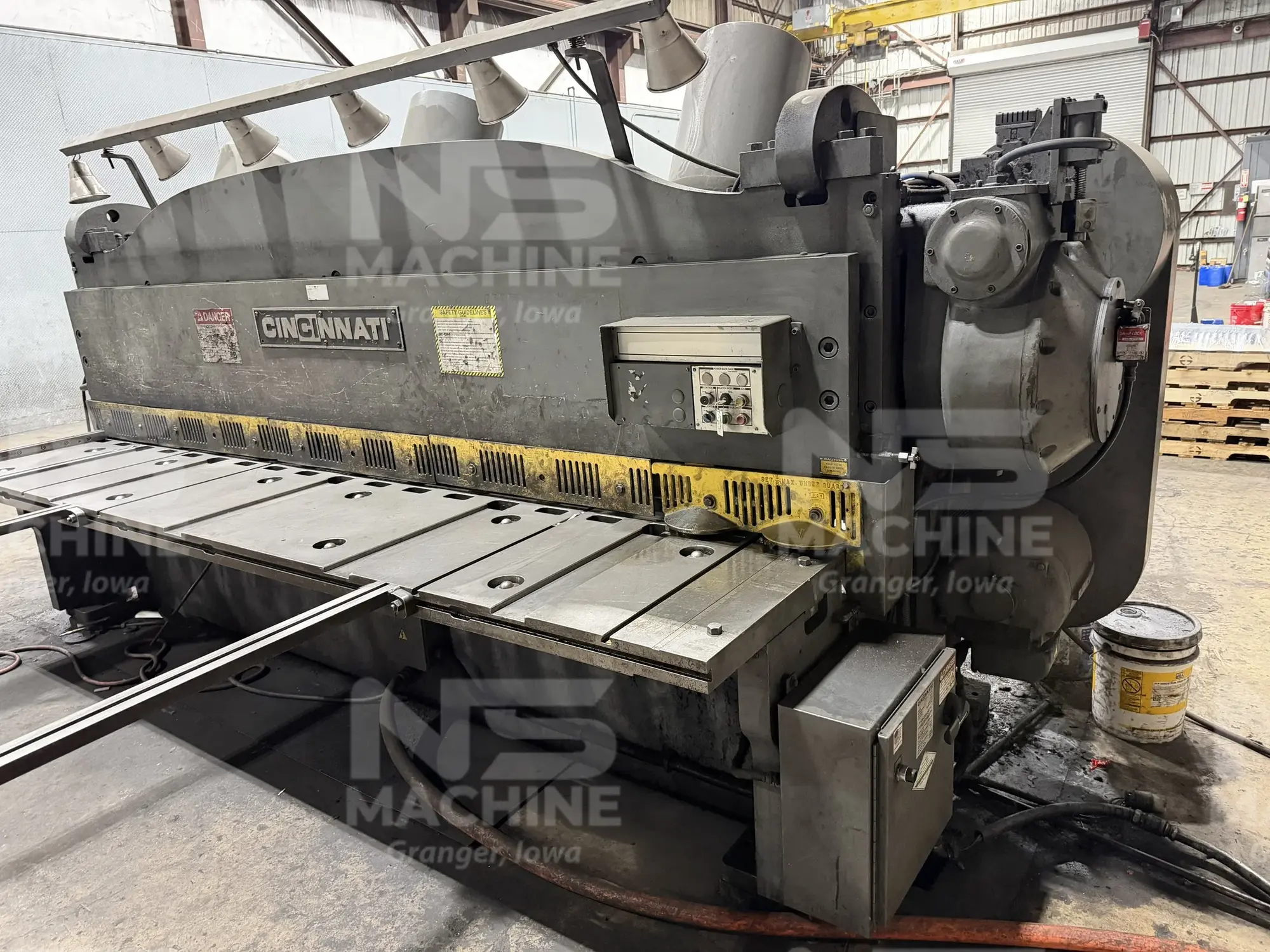 USED CINCINNATI 2512G