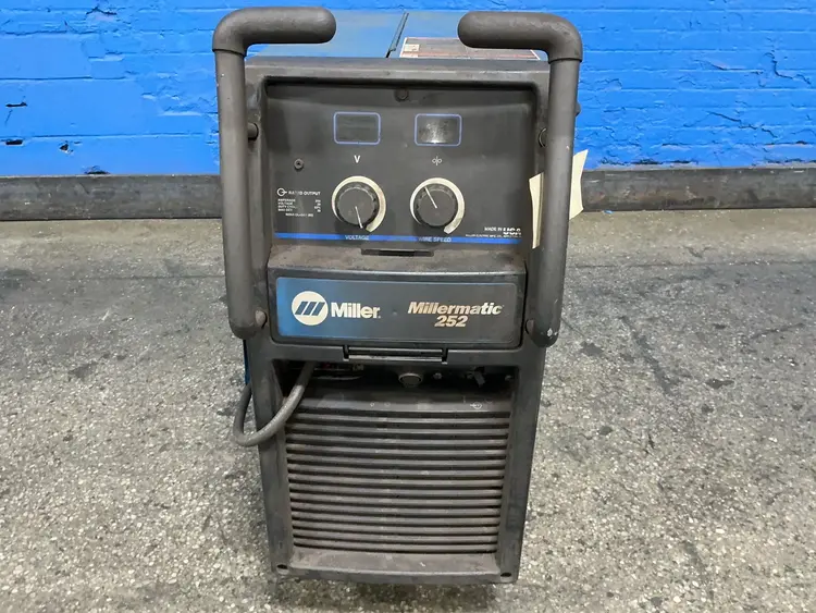 Used MILLER MILLERMATIC 252 Mig Welders Ohio US | HGR 24 #1521249