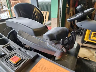 USED 2015 CATERPILLAR 2ET4000