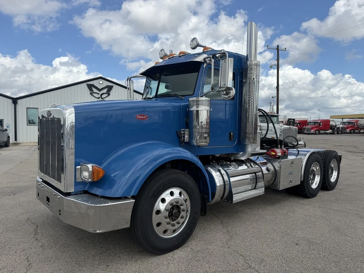 Used 2013 PETERBILT 367 Hydro Excavators Texas US | MCO Truck & Equipment #1542436