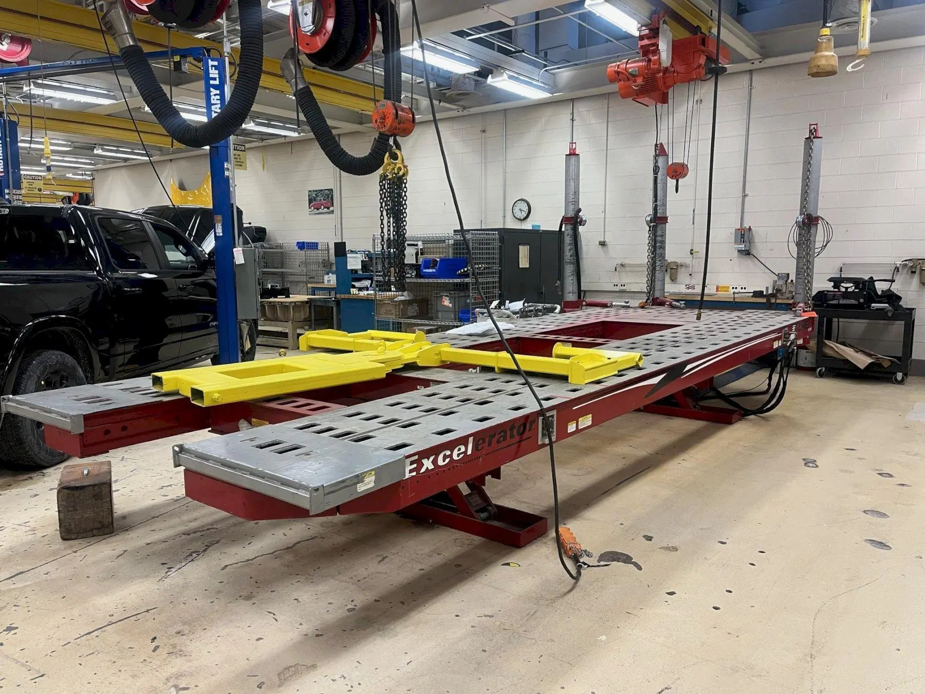 Automotive Body Squaring and Alignment systems machine. Chief Model Excelerator. 8500 lbs lift cap.