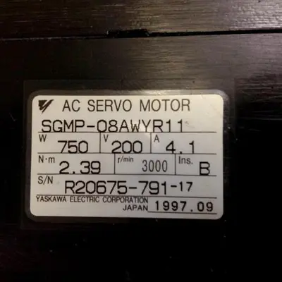 USED YASKAWA SGMP-08AWYR11