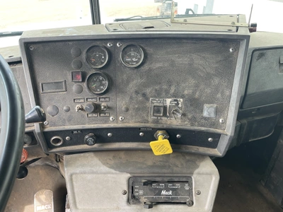 Used 1995 MACK RD688S TRI-AXLE Dump trucks Michigan US | Miedema Asset Management Group #1355014