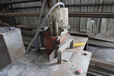 Stenciler (LOCATION: Schertz, TX)