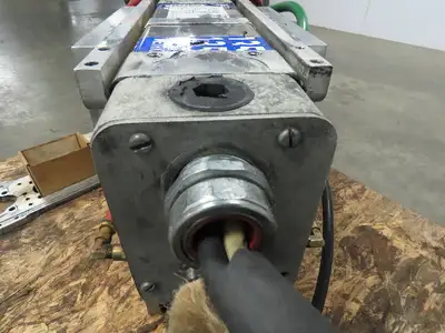 Milco Robotic Resistance Spot Welding Gun Roman 135KVA Transformer TDC-5610