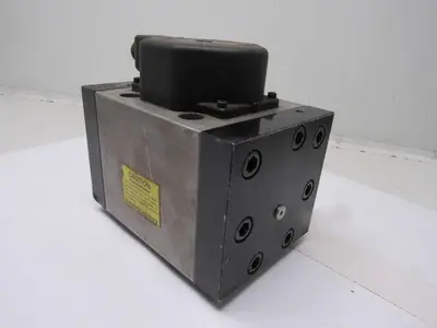 Peqasus 1282NC Hydraulic Servo Valve 22 Ohm 60GPM