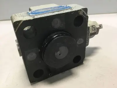 USED VICKERS CVCS25C1S2W24510S24AP10P10
