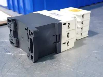 USED SCHNEIDER ELECTRIC CAD36REQ3828G10