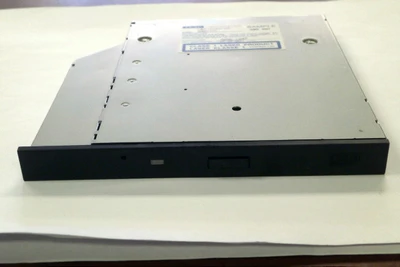 USED Teac CD-220E-ES2
