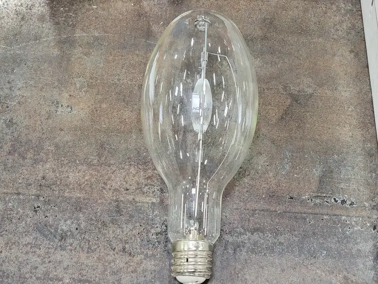 New | in-Stock STANDARD MS400W/V/PS/740 STD Lighting British Columbia CA | Lenmark #254734