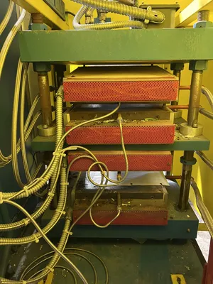 USED 1997 CARVER CARVER CMG302H-12-ASTM PRESS