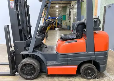 USED 1998 TOYOTA 42-6FGCU30