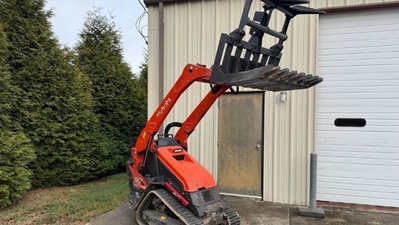 USED 2025 Kubota SCL1000