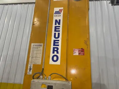 (4) 20 TON (160,000 LBS TOTAL) RAILWAY / NEUERO HEAVY DUTY MOBILE VERTICAL LIFT JACKS: YOBRO #24229