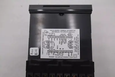 HONEYWELL UDC170 211101000 / DC1702-1-1-1-0-1-0-0-0 TEMPERATURE CONTROL UDC1700