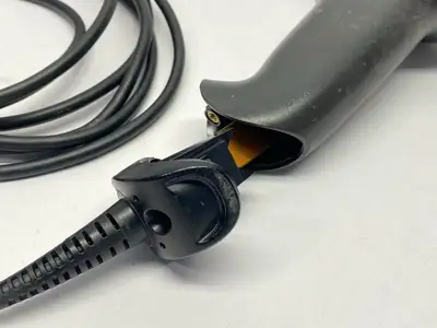 USED HONEYWELL HANDHELD BARCODE SCANNER W/ CBL-500-300-S00 CABLE