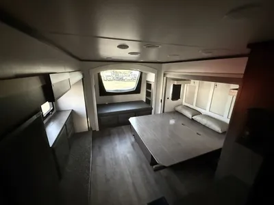 Used 2022 FOREST RIVER CEDAR CREEK CHAMPAGNE EDITION 38EBS Campers, Caravans, Motorhomes Minnesota US | Carco Truck & Equipment #1514047