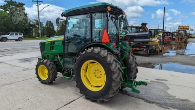 USED 2018 JOHN DEERE 5090GV