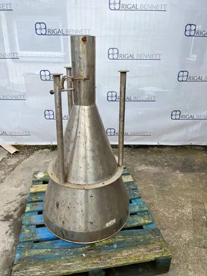 0.5 Cu.M S/S Powder Hopper