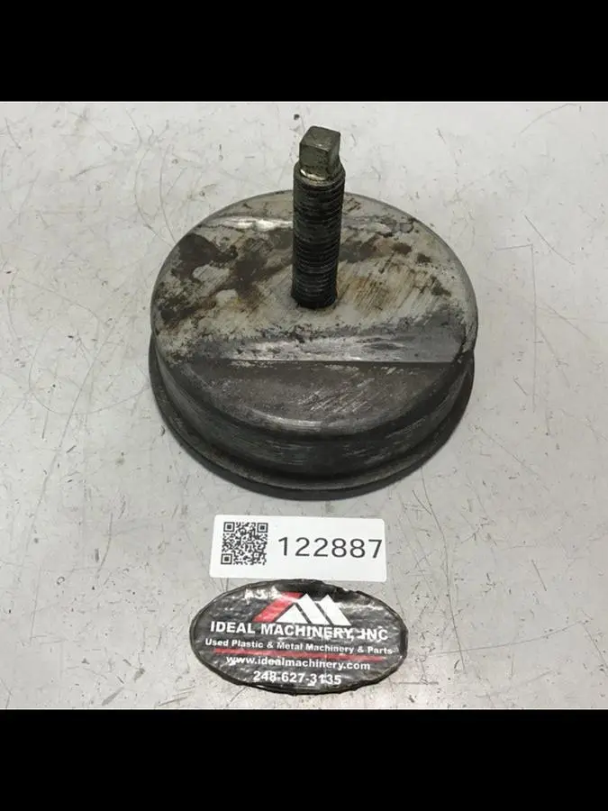 USED METAL FABRICATOR LEVELING PAD