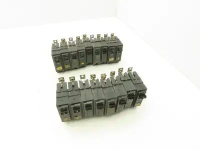 General Electric THQB115 Circuit Breaker 1-Pole 15Amp Bolt-In 120/240V Lot of 17