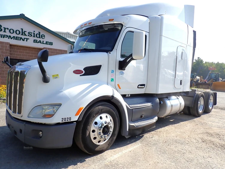 Used 2016 PETERBILT 579 Tractors & Trailers Massachusetts US | Brookside Equipment Sales #1421938