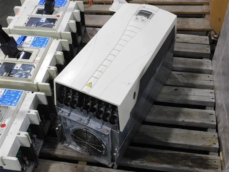 Used ABB ACS550-U1-124-A Variable Speed Drives | Green Industrial #672826