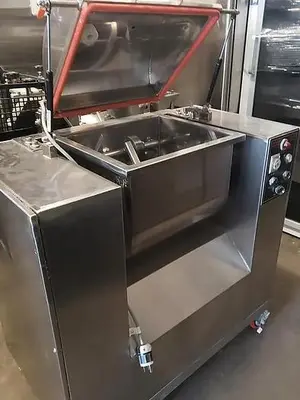 Bsin S.S Vertical Vacuum Mixer 60 kg
