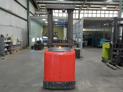 USED 2022 RAYMOND 560-OPC30TT