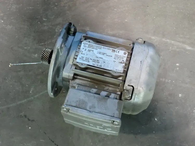 Used SEW EURODRIVE KT47DRS71S4 Motors (misc) Ohio US | HGR 24 #1083840