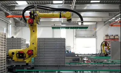 USED 2022 FANUC R-2000IC/165F