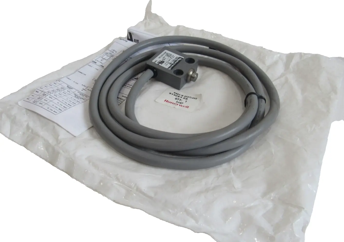 NEW HONEYWELL 914CE1-6A LIMIT SWITCH 914CE16A