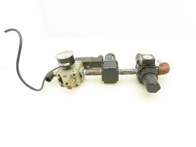 Wilkerson SMC B08-02-FLG0 Pneumatic Filter Regulator Soft Start Valve Assembly
