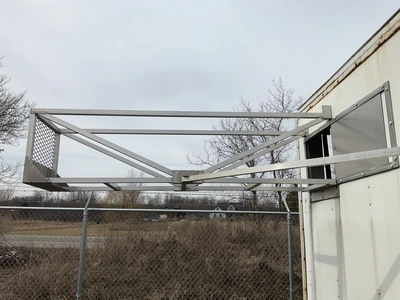 USED SUPREME CURTAINSIDE TRUCK BODY 24’
