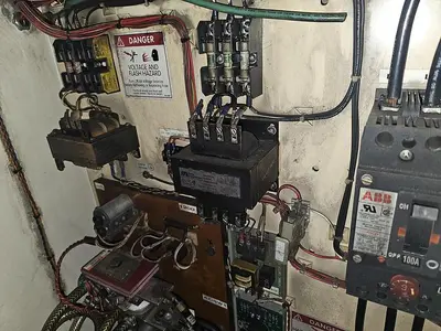 USED 2000 BANNER 2CPS50A18