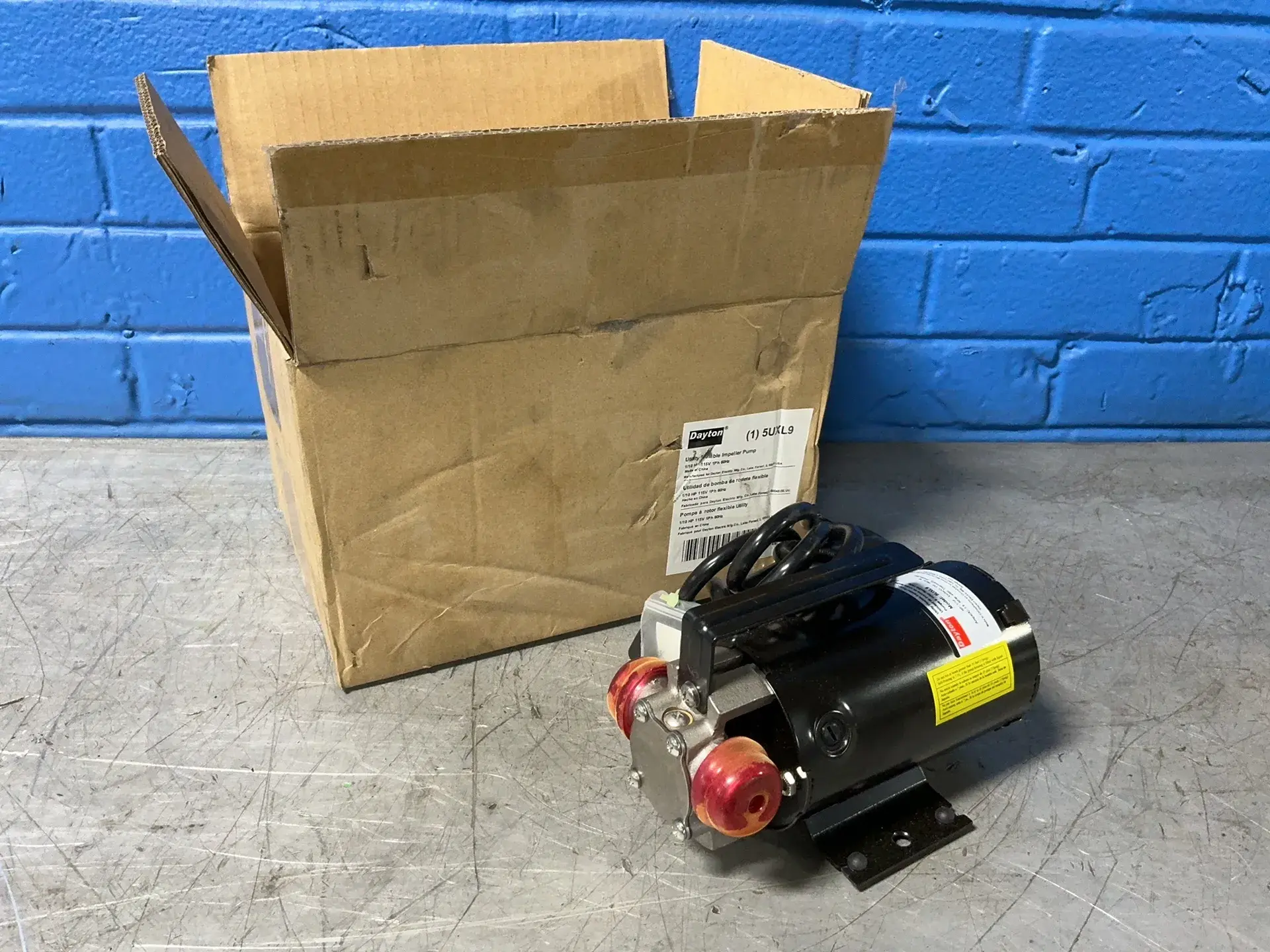 Used DAYTON 5UXL9 Pumps Ohio US | HGR 24 #1486631