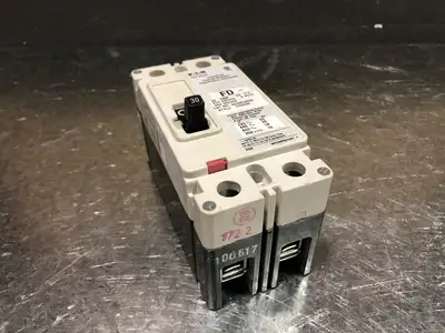 USED CUTLER-HAMMER FD2030