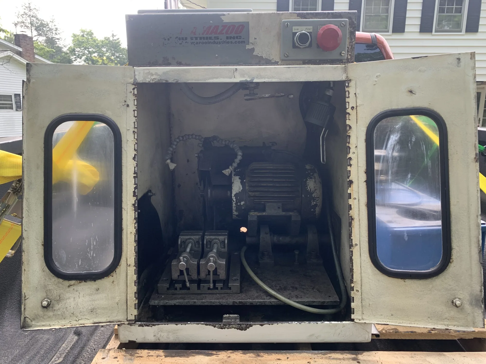 Item# L161 Kalamazoo K10WBT 10 Inch Metallurgical Wet Saw