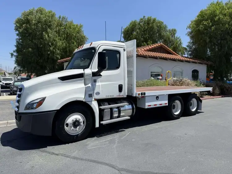 Used 2020 FREIGHTLINER CASCADIA 112 Flatbed Trucks California US | Commerce Truck Equipment Sales #1548695
