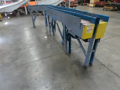 New London Engineering 7.5" x 13' 6" Side by Side Plastic Chain Conveyor 90°
