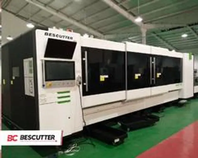 Bescutter MACH SPEED 5'x10' | 6000W -20000W | Fiber Laser Cutter Fully Enclosed with Hydraulic Shuttle Table