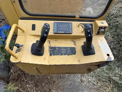 USED 2005 VERMEER SC60TX