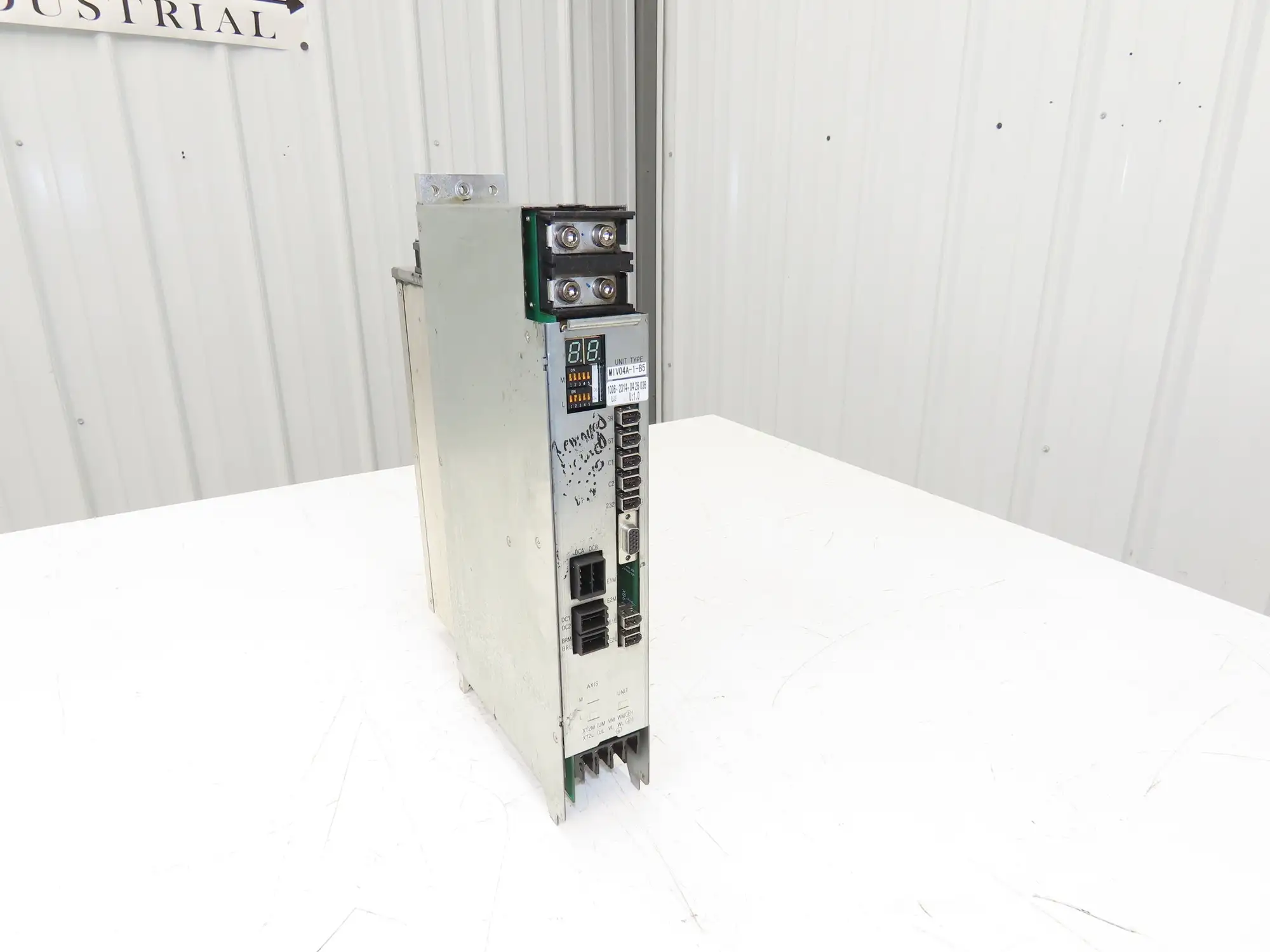 Okuma MIV04A-1-B5 AC Servo Drive Amplifier U:1.0