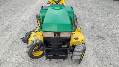 USED JOHN DEERE 425