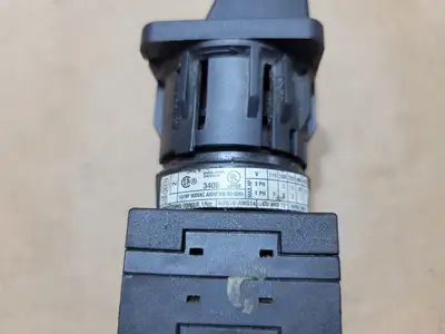 Used MOELLER T0-3-8401 Switchgears British Columbia CA | Lenmark #1438372